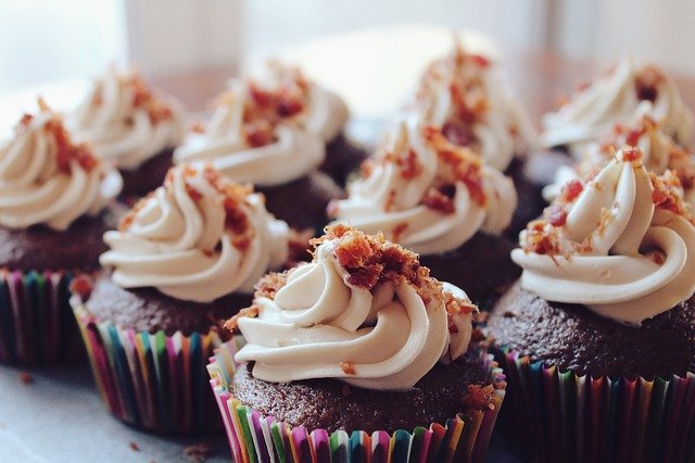 Muffin vs. Cupcake